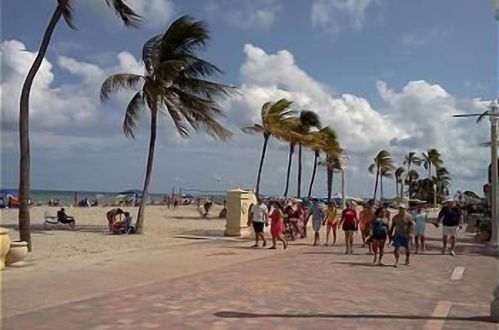 Foto 17 - Hollywood Beach Resort-one Bedroom Sleeps 6