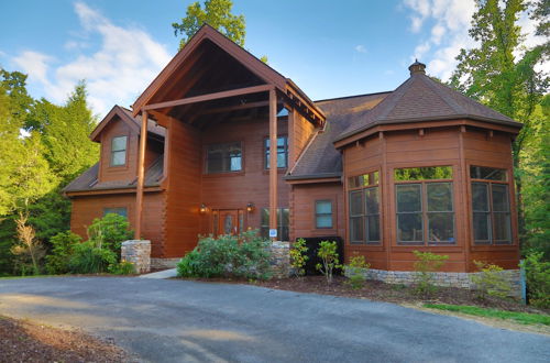 Photo 64 - Majestic Manor - Five Bedroom Cabin