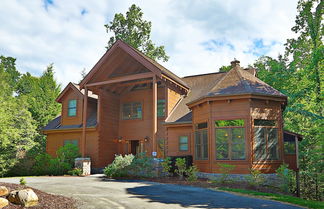 Photo 1 - Majestic Manor - Five Bedroom Cabin