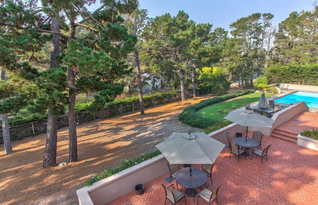 Lx33: Luxury Vacation Villa On Pebble Beach With Pool - Photo 30