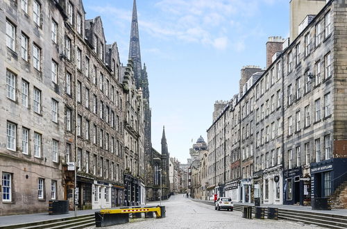 Photo 34 - Gorgeous Royal Mile Mansion Apartment