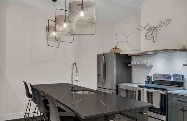 The Grove by AvantStay – Stylish Group Stay with Private Bathrooms - Foto 31