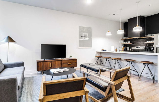 The Grove by AvantStay – Stylish Group Stay with Private Bathrooms - Foto 73