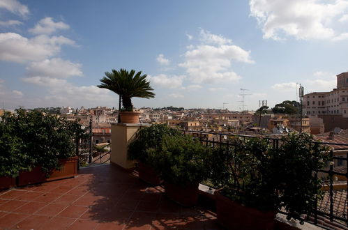 Photo 30 - Rental in Rome Trevi Luxury Penthouse