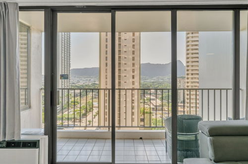 Foto 19 - Excellent Diamond Head View Condo - Remodeled, Free Parking! by Koko Resort Vacation Rentals