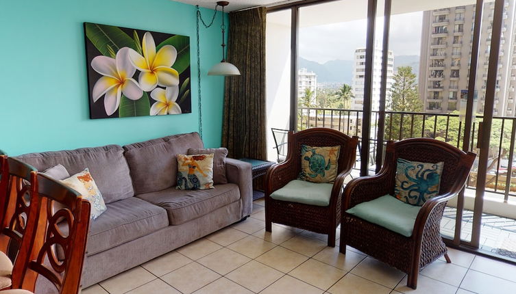 Foto 1 - Deluxe Condo Near Waikiki Beach - Free Parking by Koko Resort Vacation Rentals