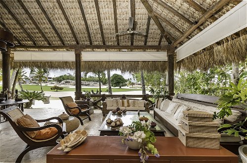 Foto 13 - Luxury Villa with Beachfront Eden Roc
