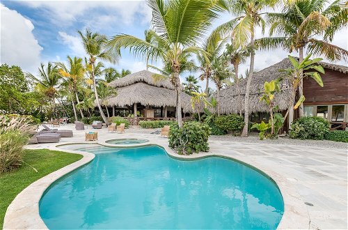 Photo 33 - Luxury Villa with Beachfront Eden Roc