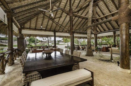 Foto 15 - Luxury Villa with Beachfront Eden Roc