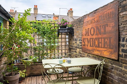 Foto 37 - Charming Home With Roof Terrace in East London by Underthedoormat