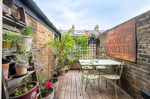 Foto 35 - Charming Home With Roof Terrace in East London by Underthedoormat