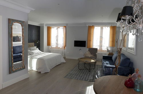 Photo 11 - Principia Suites