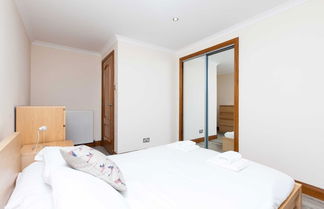 Photo 3 - Beautiful 2 Bedroom Flat In Converted Distillery