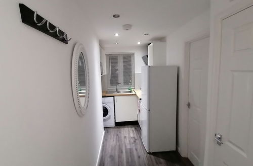 Photo 12 - Charming 1-bed Apartment in Coventry