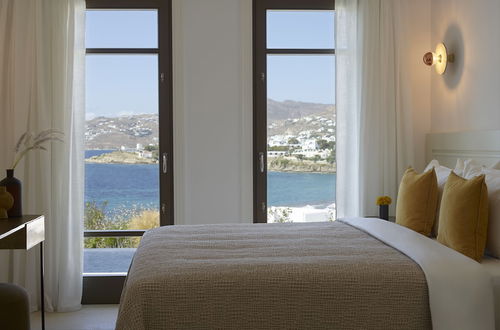 Photo 8 - Bonzoe Suites & Villas