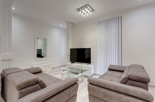 Photo 8 - Modern Apartment in the Best Area of Sliema