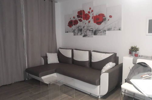 Photo 15 - Luxurious 2-bed Appartment in Mandre With Pool