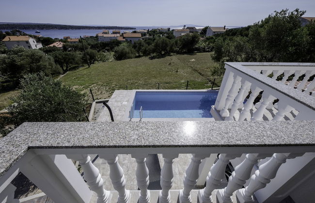 Inviting 3-bed House on the Island of Rab, Croatia - Foto 35
