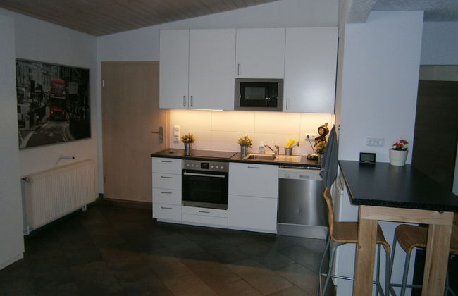 Wohnen im ehemaligen Kaminstudio - Foto 1