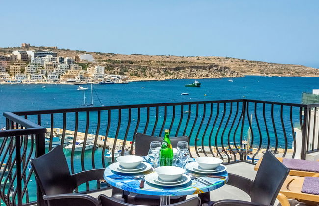Harbour Lights Seafront Penthouse by Getaways Malta - Foto 12