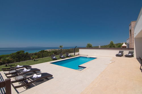 Photo 33 - Luxury Villa Royal I with Private Pool