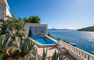 Foto 1 - Villa Sine With Amazing Sea Panorama