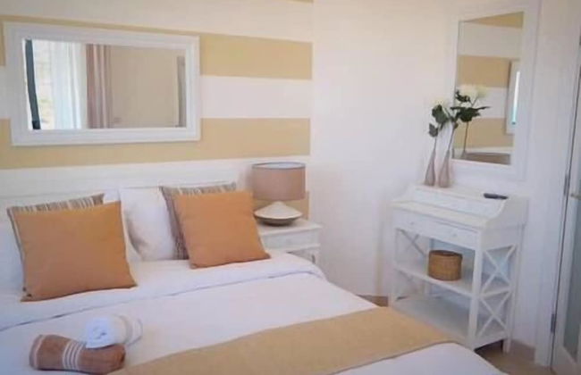 Kantra Residence - Photo 2