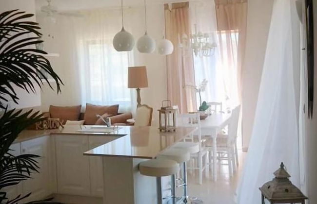 Kantra Residence - Photo 9