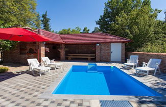 Foto 1 - Apartment With Terrace, Sea View, Pool & Outdoor Kitchen