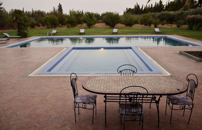 Luxury Villa - Photo 22