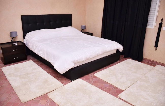 Luxury Villa - Photo 9