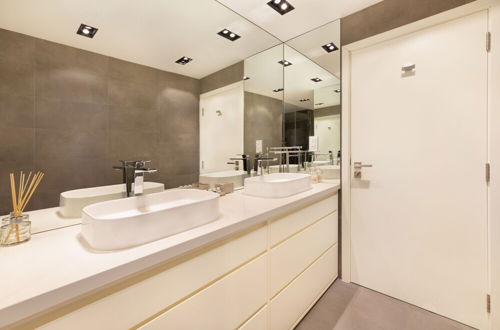 Photo 21 - Maison Privee - Luxurious 2/Bed Apt on Palm Jumeirah