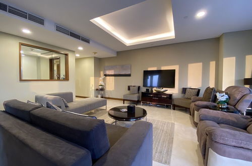 Photo 21 - SuperHost - Luxurious Apartment, 2-min From The Burj Khalifa, Address Dubai Mall