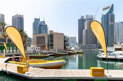 Foto 2 - Supreme 2BR Apartment - Cosmopolitan Living in Dubai Marina