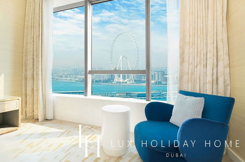 Photo 6 - LUX Iconic Views at Palm Tower Suite 1