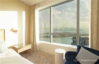 Photo 2 - LUX Iconic Views at Palm Tower Suite 3