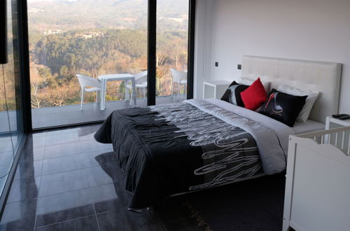 Foto 10 - Lovely Design 4-bed Villa in Canedo de Basto