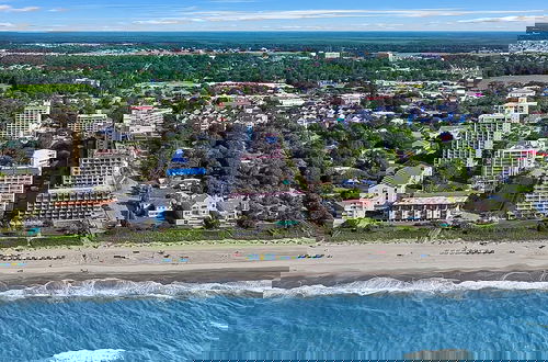Photo 49 - Horizon at 77th by Palmetto Vacations