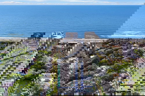 Photo 53 - Horizon at 77th by Palmetto Vacations