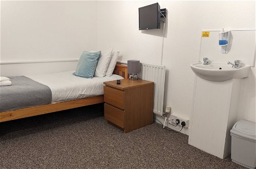 Photo 22 - Dover Town Rooms