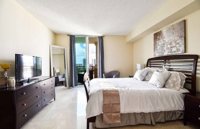 Beautiful Asian Retreat 2bd/2bth Apt. min to Beach - Foto 1