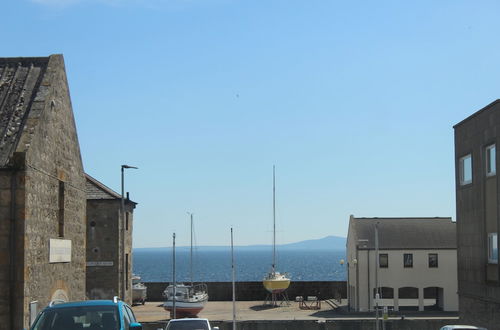 Photo 8 - Beachfront Panoramic Seaview Free Wifi & Parking