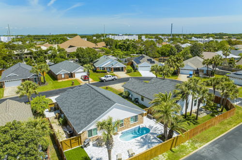 Photo 45 - Destin Beach House - Just A Splash By Panhandle Getaways