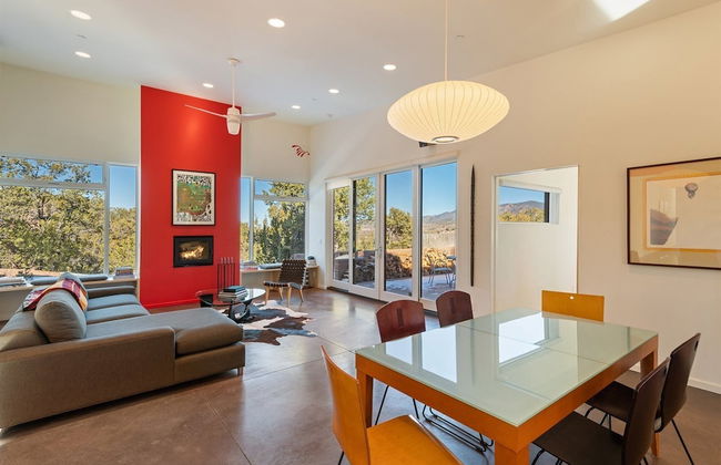 Butterfly House - Spectacular Modern Design and Mountain Views - Photo 21