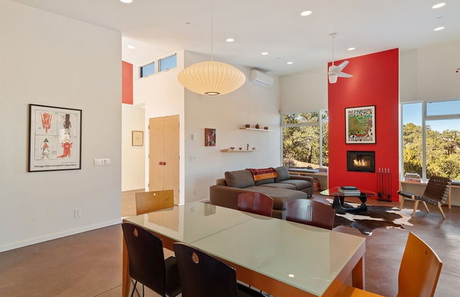 Butterfly House - Spectacular Modern Design and Mountain Views - Photo 25