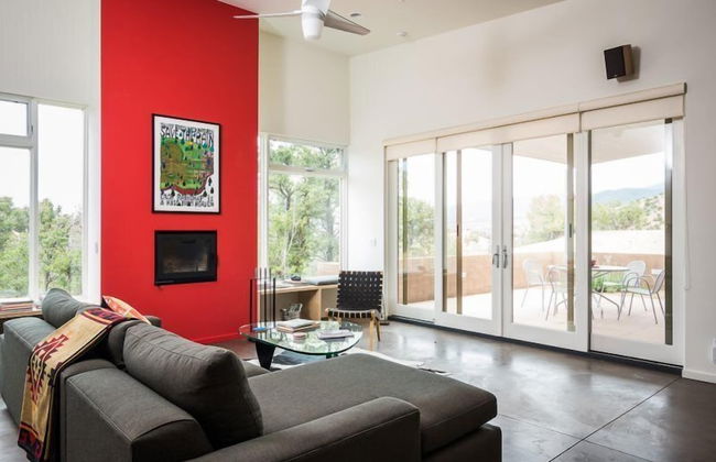 Butterfly House - Spectacular Modern Design and Mountain Views - Photo 20