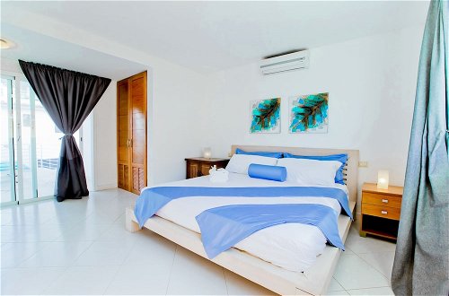 Photo 13 - Ocean View Apartment With 3 BDR at B Varo Beach
