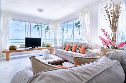 Foto 19 - Ocean View Apartment With 3 BDR at B Varo Beach