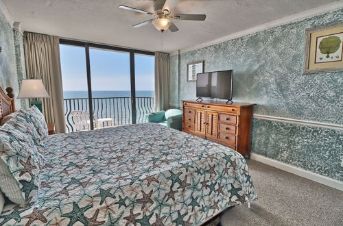 Photo 43 - Suites at the Beach