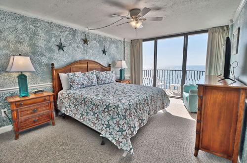 Photo 26 - Suites at the Beach